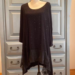 Cupio black tunic top
